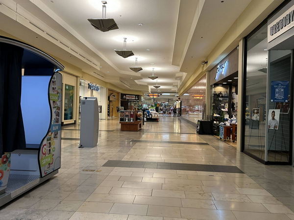 Lansing Mall - Aug 13 2022 (newer photo)